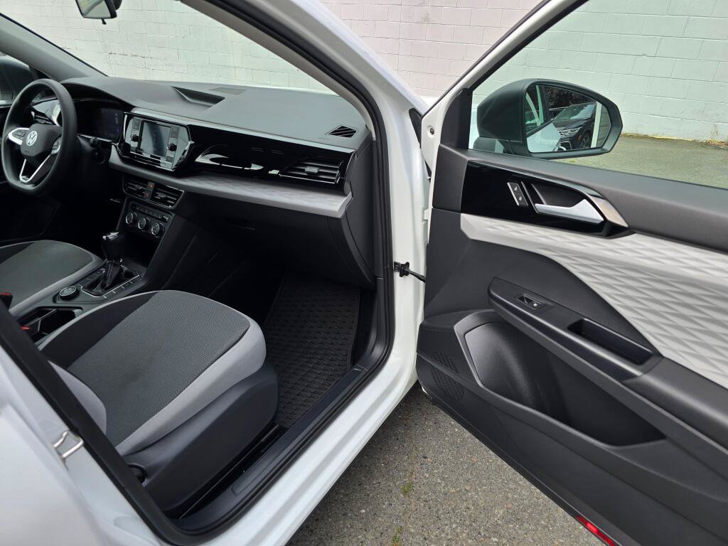 Used 2022 Volkswagen Taos S AWD/4WD image 10