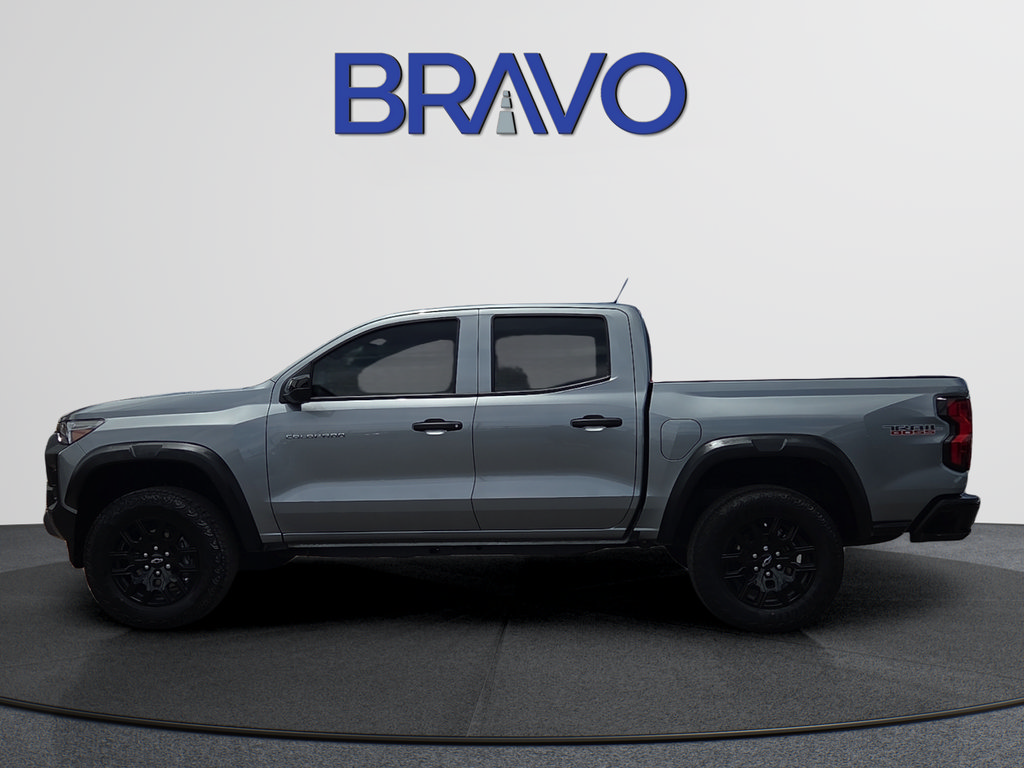 Used 2024 Chevrolet Colorado Trail Boss w/ Technology Package AWD/4WD image 2