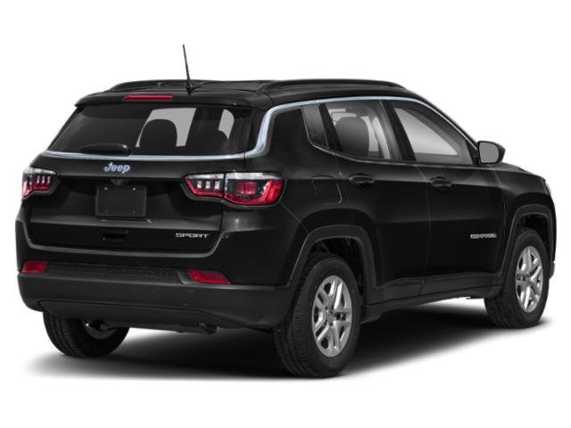 Used 2021 Jeep Compass Latitude w/ Convenience Group AWD/4WD image 2