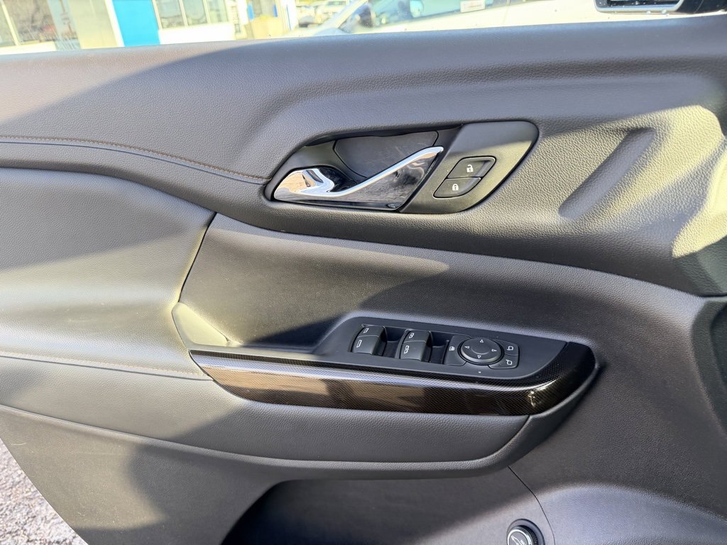 Used 2022 GMC Acadia AT4 image 22