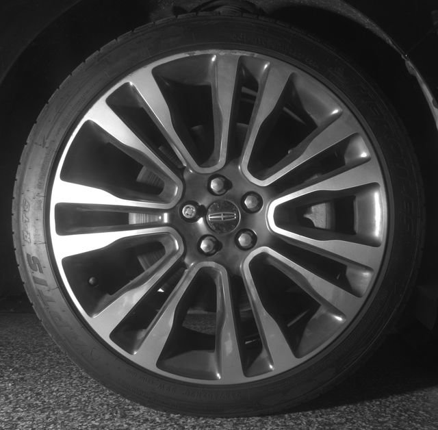 Used 2018 Lincoln Continental Reserve AWD/4WD image 10