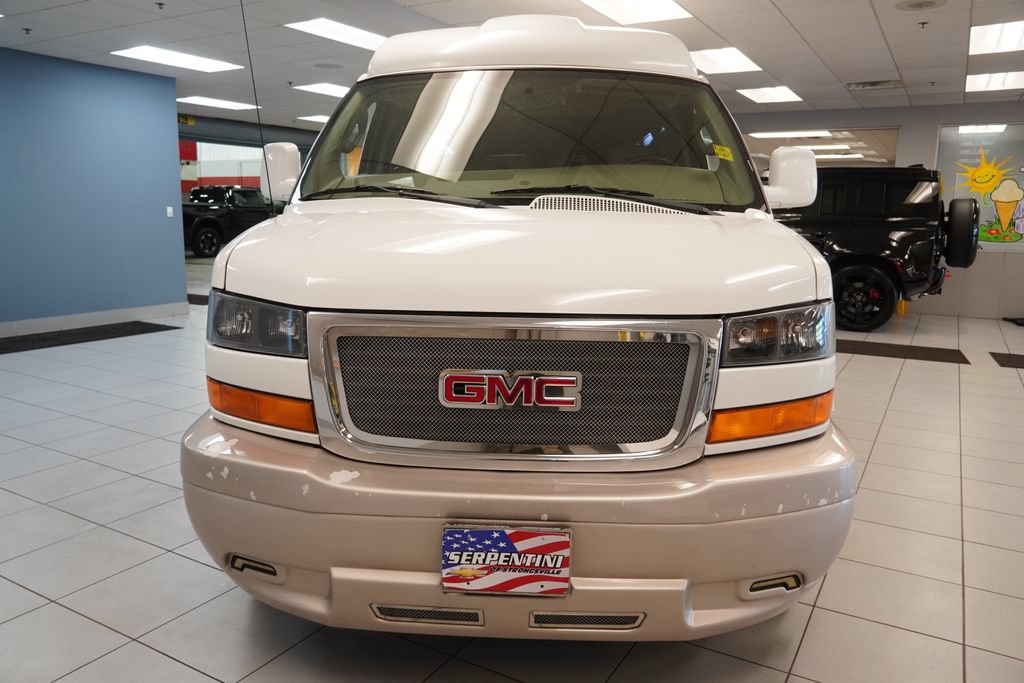 Used 2016 GMC Savana 2500 RWD image 16