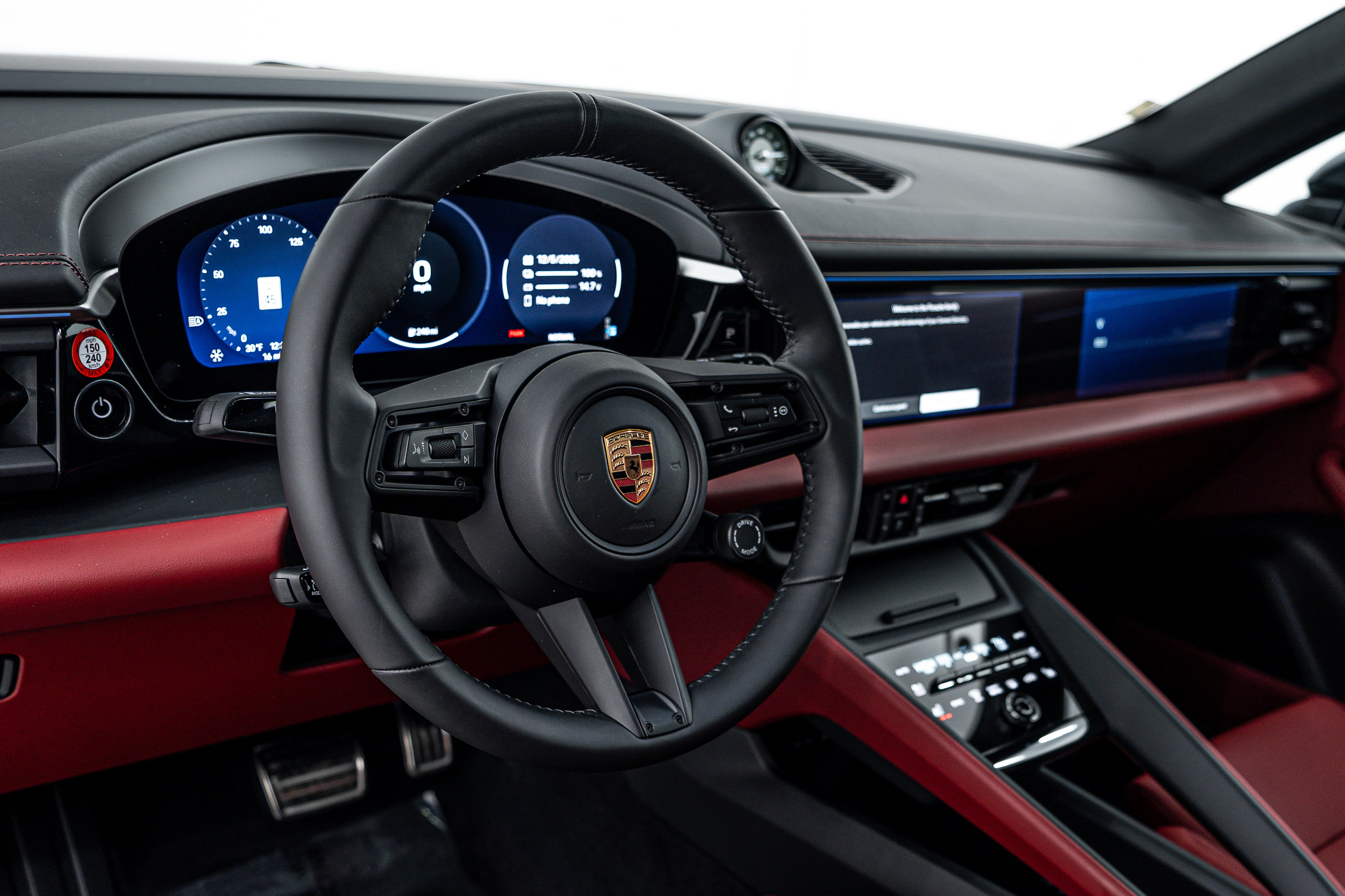 New 2025 Porsche Macan 4S Electric image 14