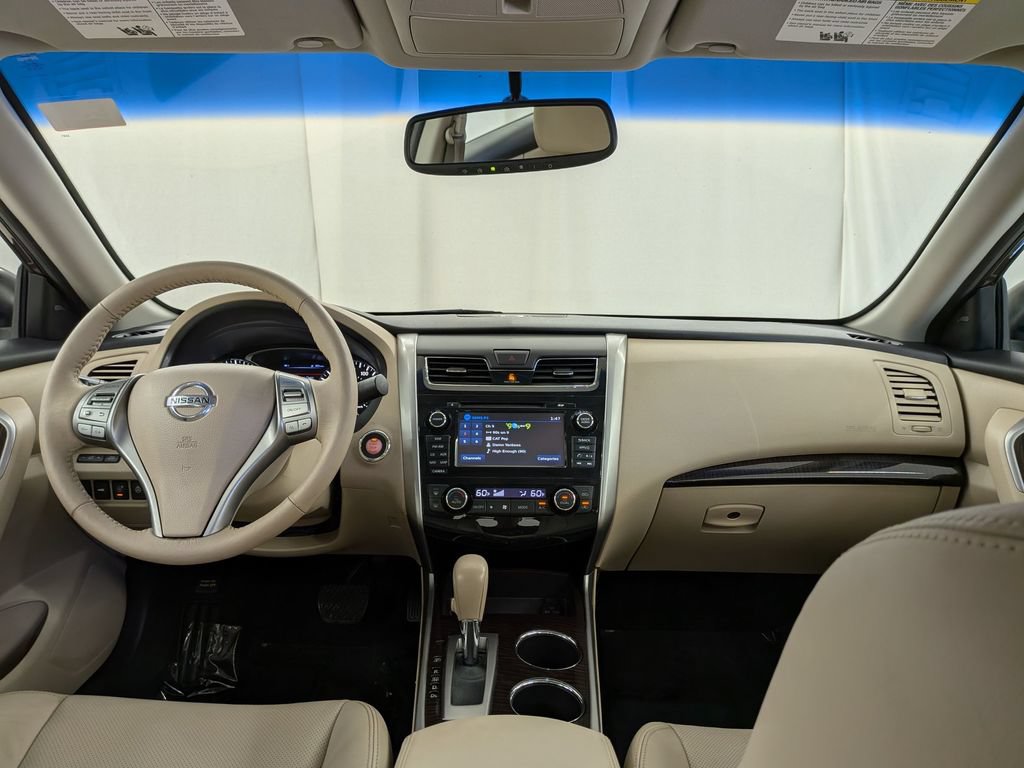 Used 2015 Nissan Altima 2.5 SL w/ Technology Package FWD image 13