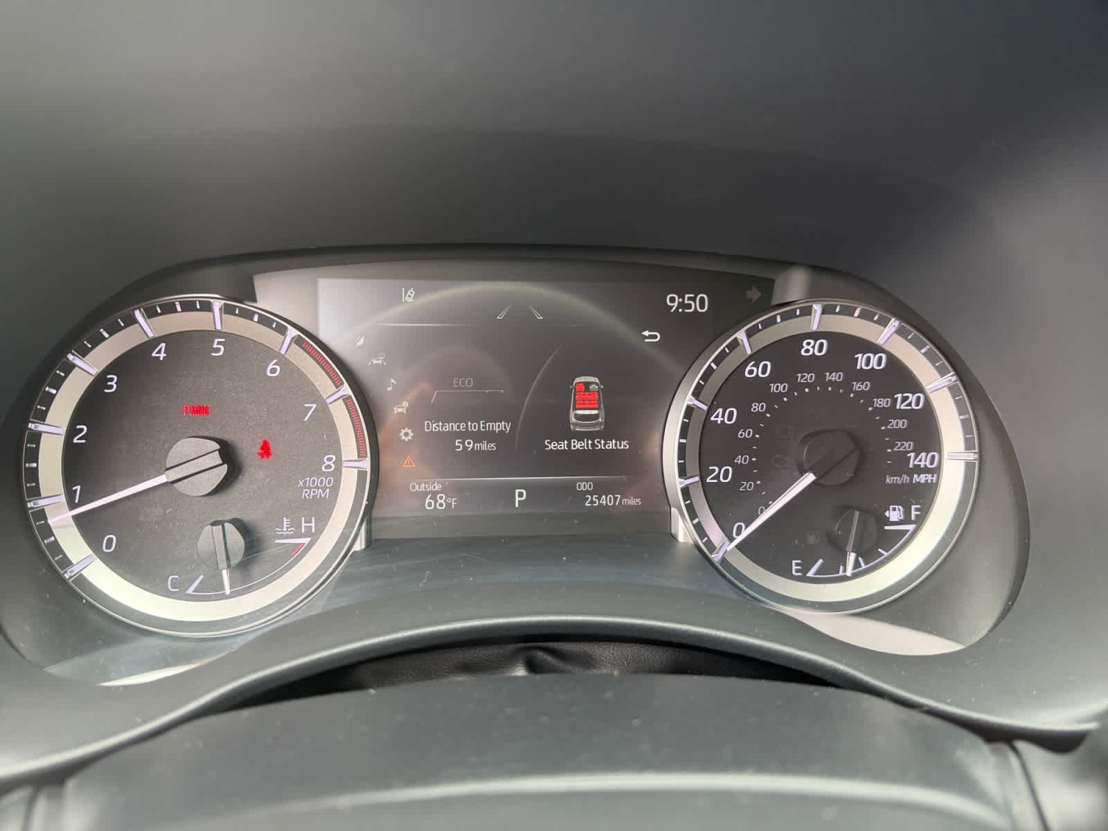 Used 2023 Toyota Highlander XLE FWD image 14