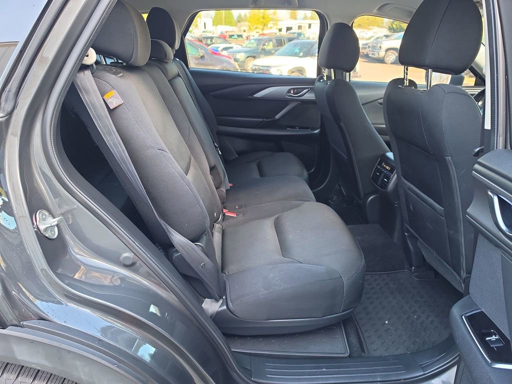 Used 2018 MAZDA CX-9 Sport image 29