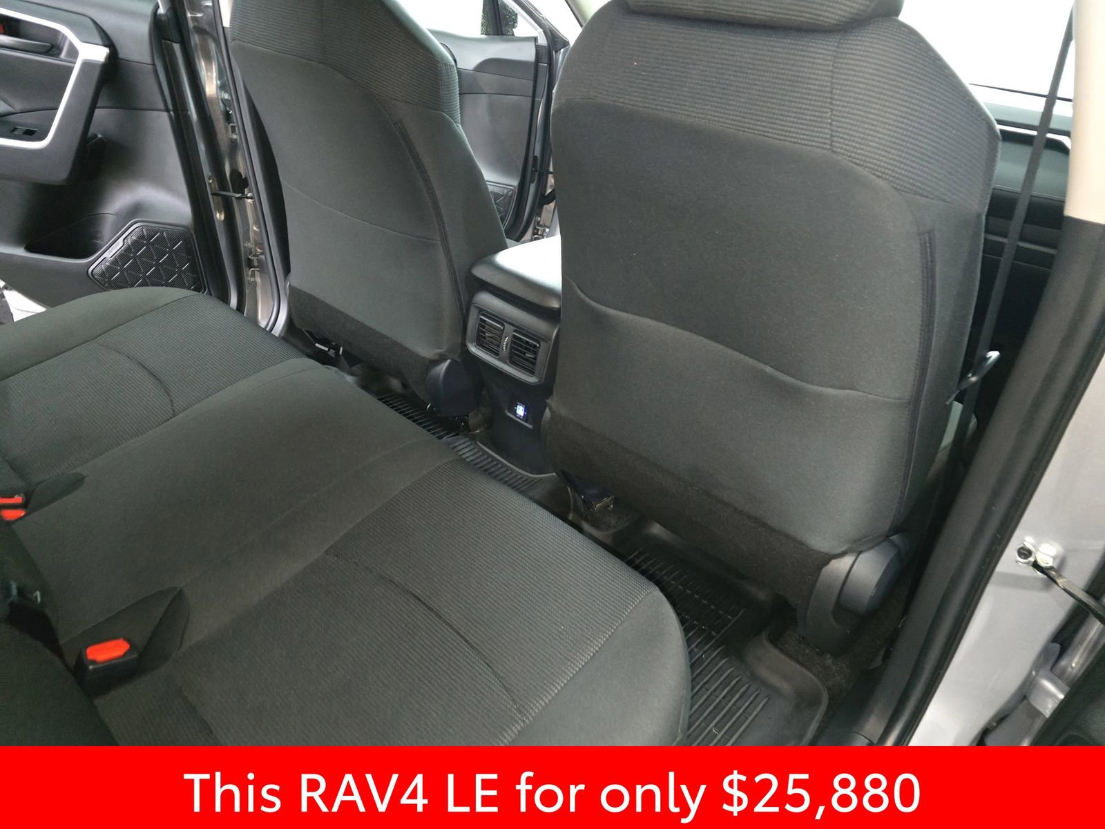 Used 2024 Toyota RAV4 LE image 17