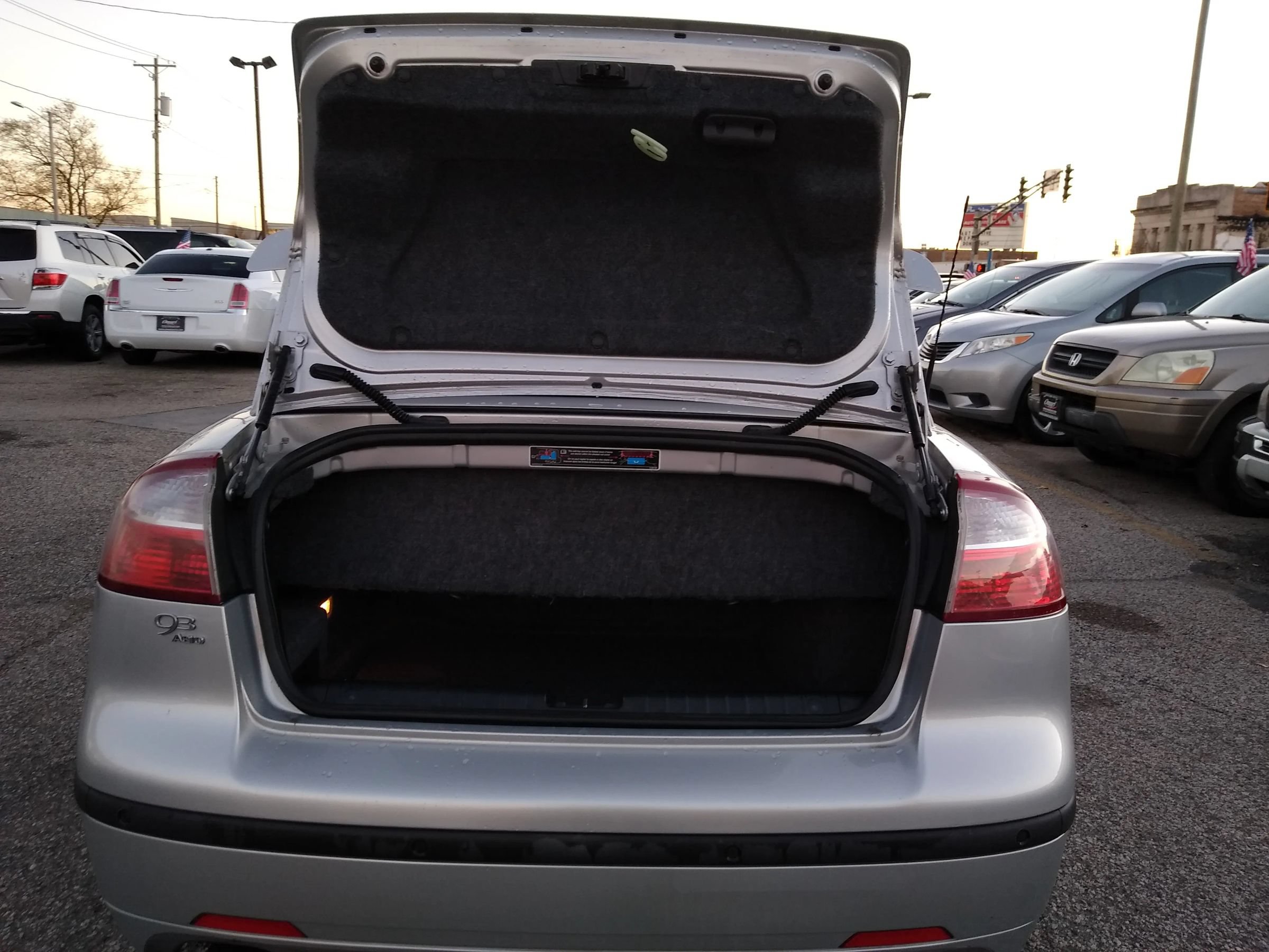 Used 2004 Saab 9-3 Aero FWD image 11
