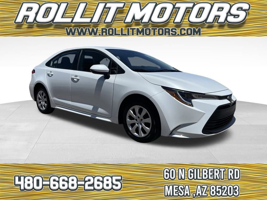 Used 2025 Toyota Corolla LE image 1