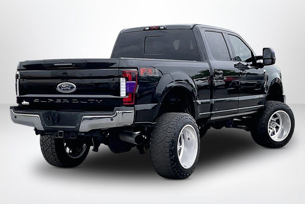 Used 2017 Ford F250 Lariat w/ Lariat Ultimate Package AWD/4WD image 5