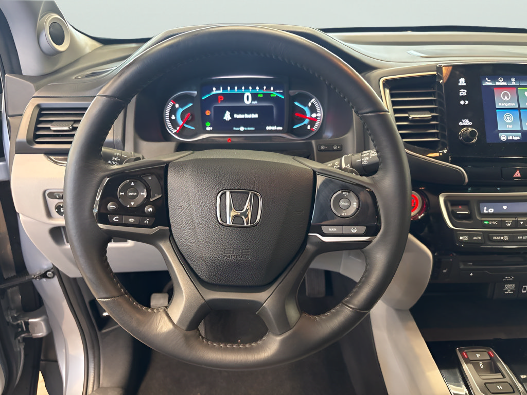 Used 2020 Honda Pilot Touring image 12