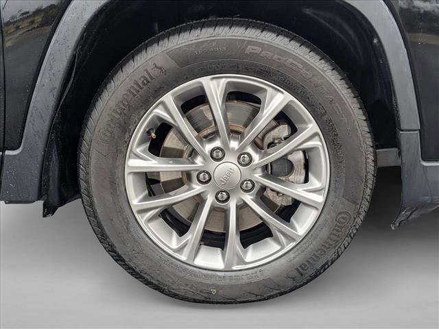 Used 2019 Jeep Cherokee Latitude Plus image 24