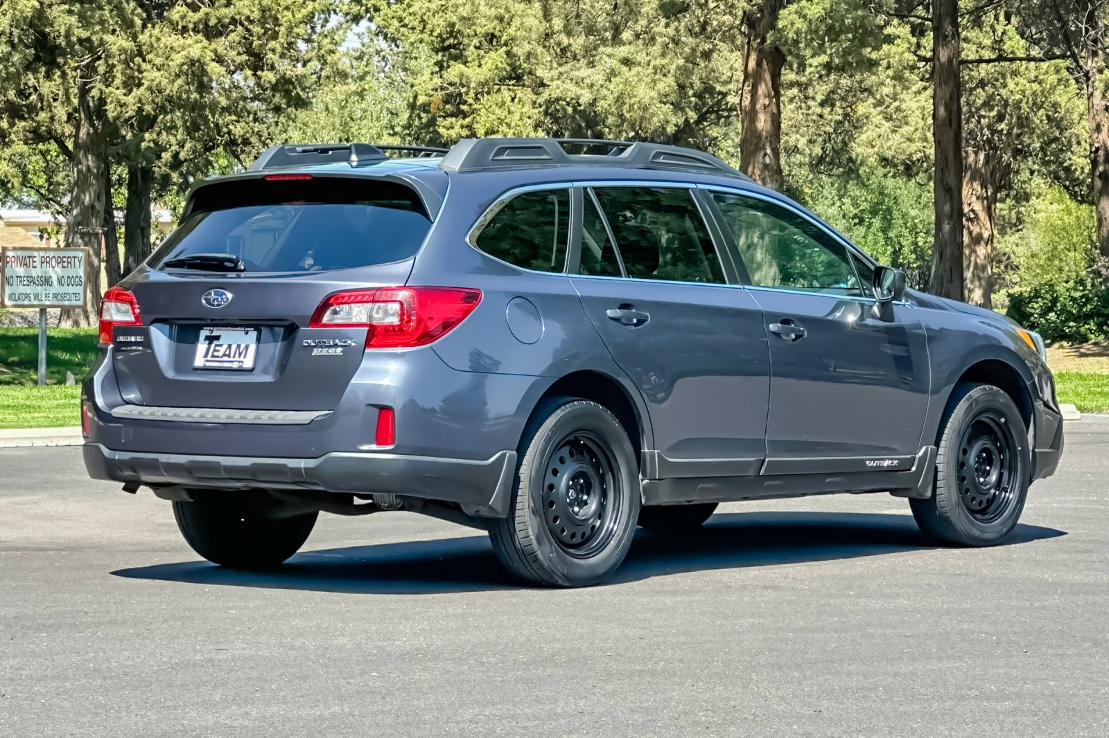 Used 2017 Subaru Outback 2.5i Premium AWD/4WD image 4
