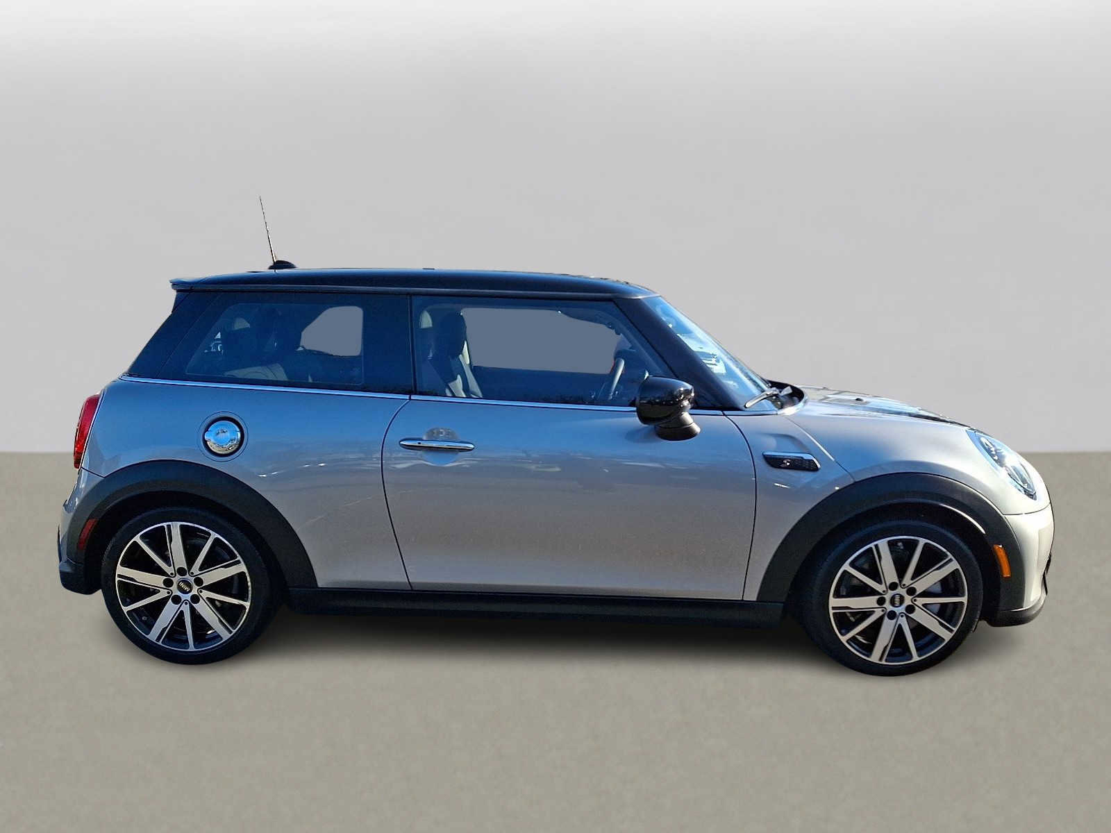 Certified 2024 MINI Cooper S image 4