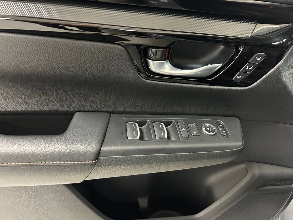 Used 2023 Honda CR-V Sport Touring image 17