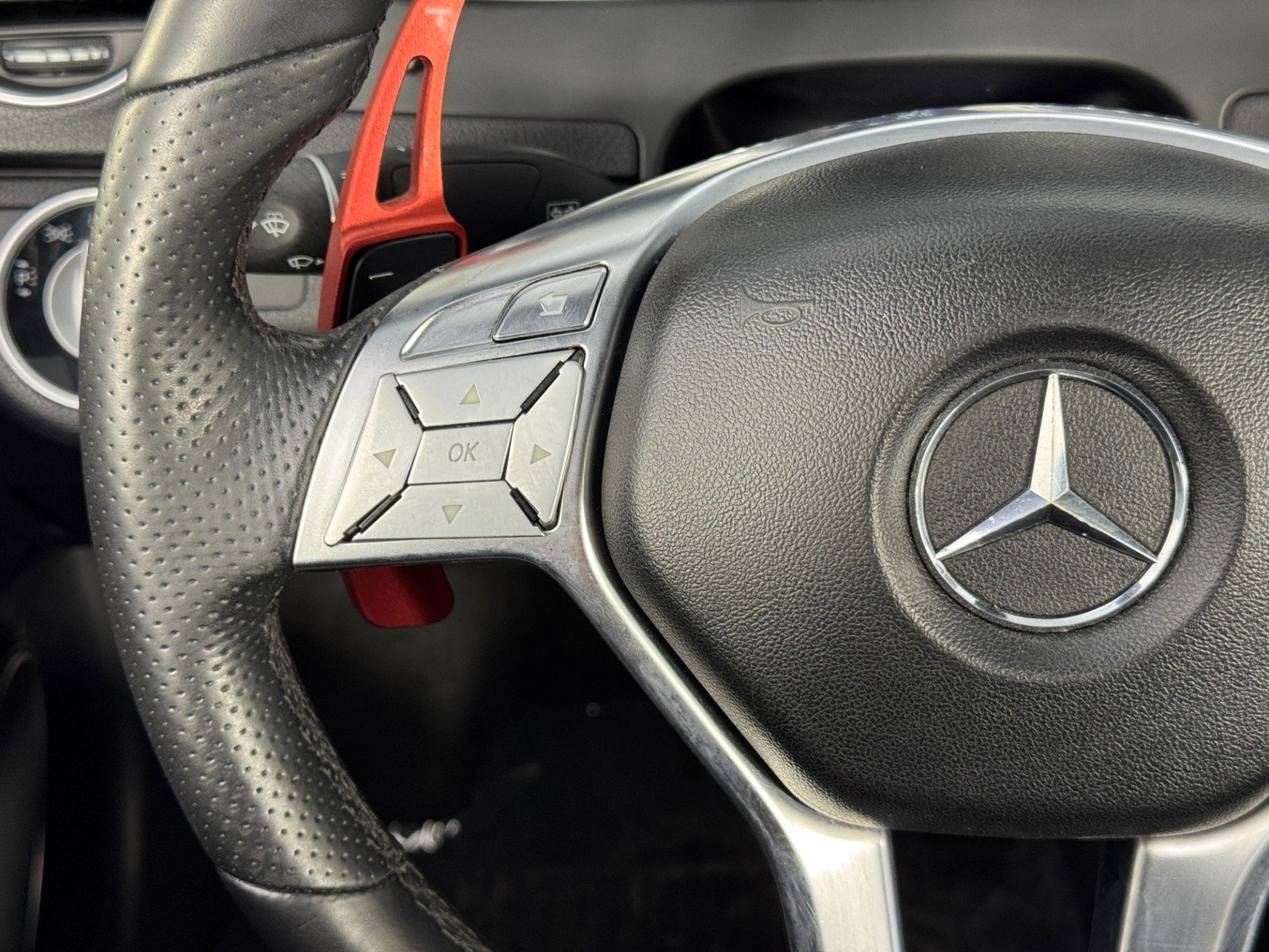 Used 2013 Mercedes-Benz C 350 Sport image 20