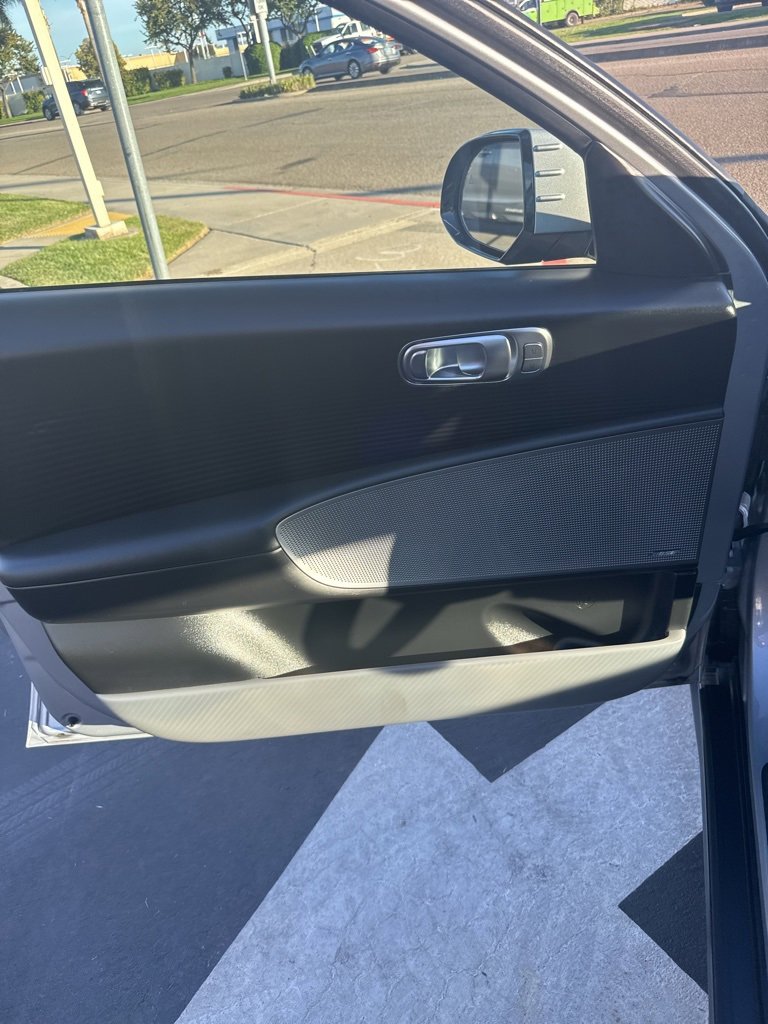 Used 2023 Hyundai Ioniq 6 Limited image 24