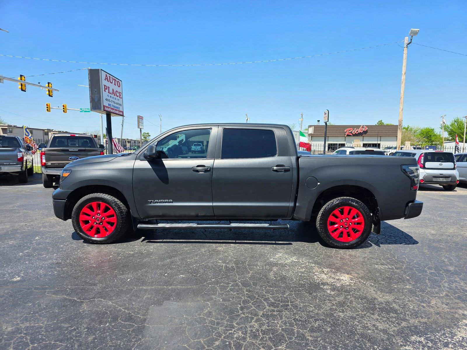 Used 2010 Toyota Tundra 2WD CrewMax image 30
