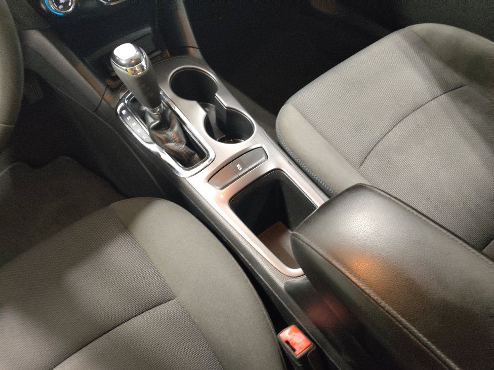 Used 2018 Chevrolet Cruze LT FWD image 26