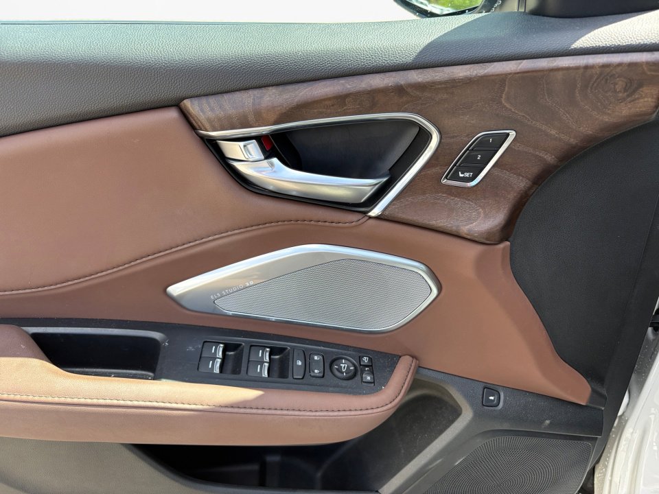 Certified 2023 Acura RDX AWD w/ Advance Package image 12