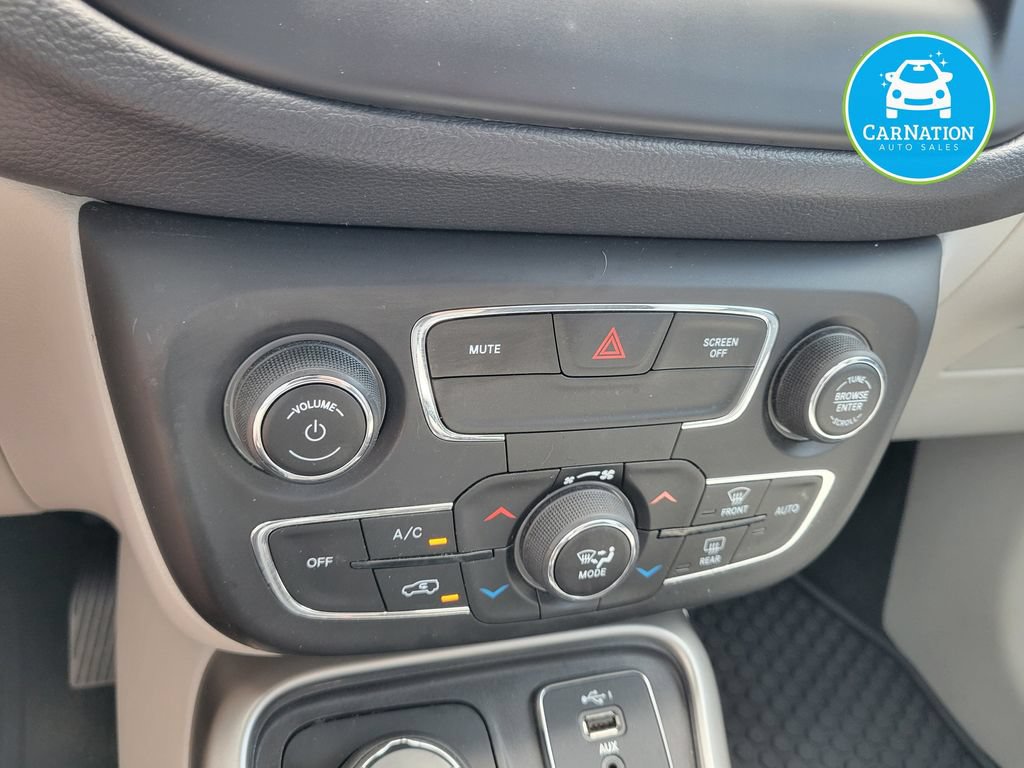 Used 2019 Jeep Compass Latitude w/ Cold Weather Group AWD/4WD image 20
