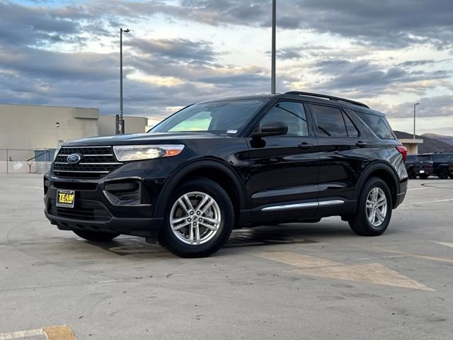 Used 2022 Ford Explorer XLT image 1