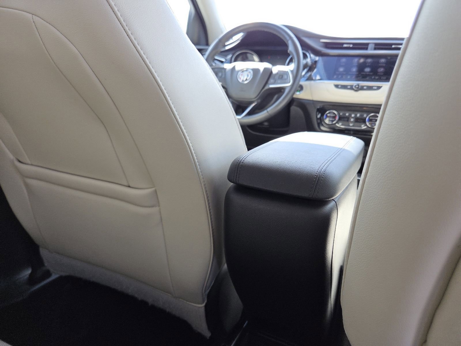 Used 2021 Buick Encore GX Select FWD image 22