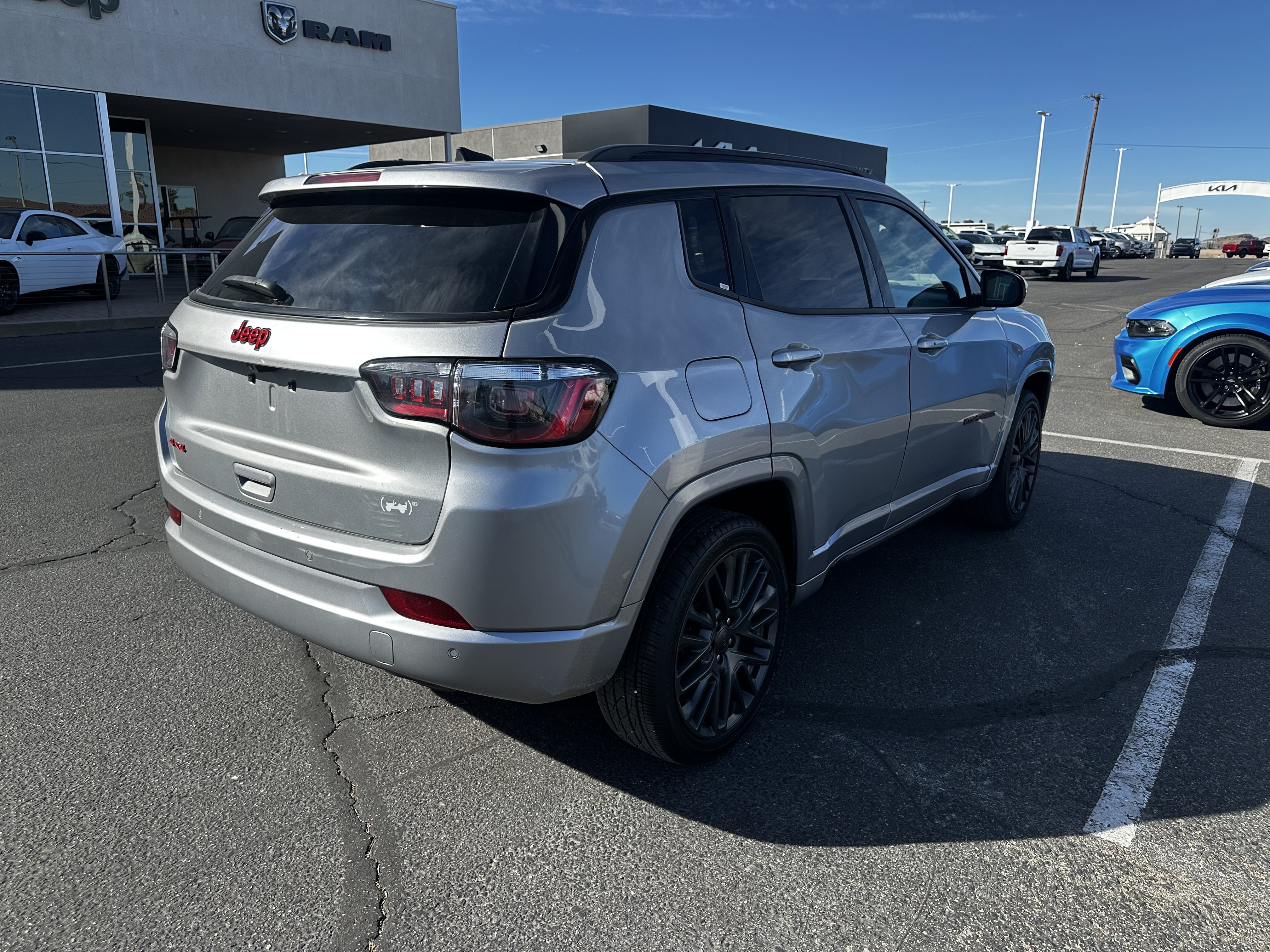 Used 2023 Jeep Compass Limited AWD/4WD image 4