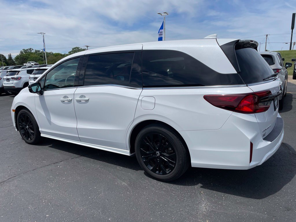Used 2025 Honda Odyssey Sport-L image 6