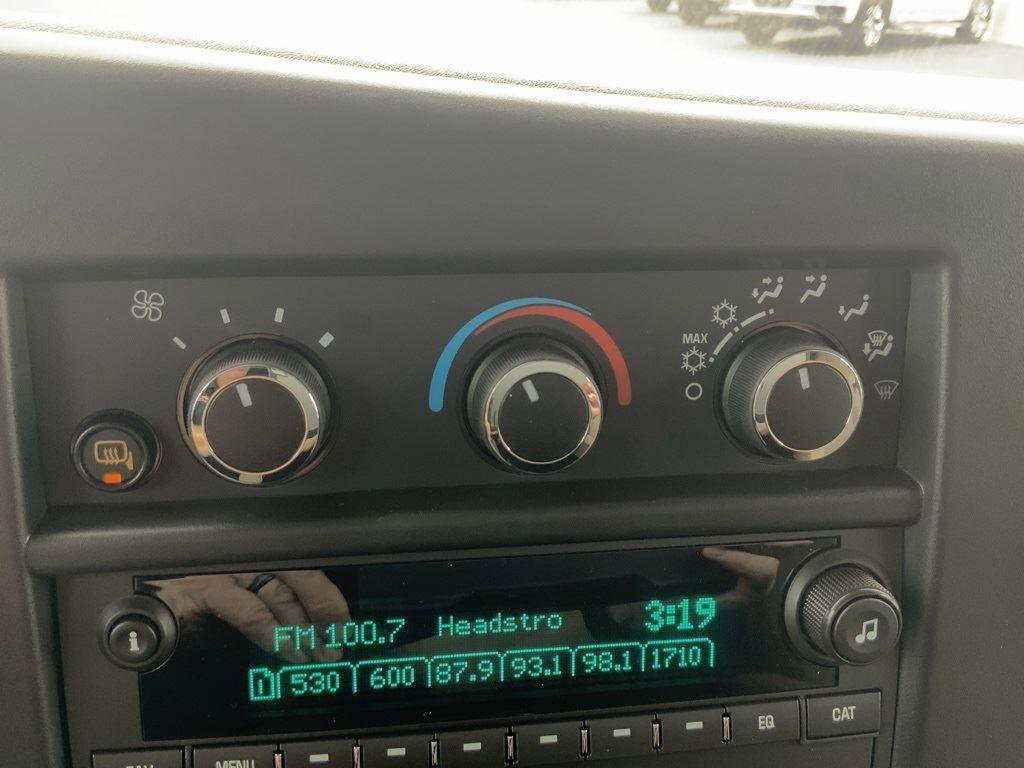 New 2025 Chevrolet Express 3500 Extended w/ Driver Convenience Package image 33