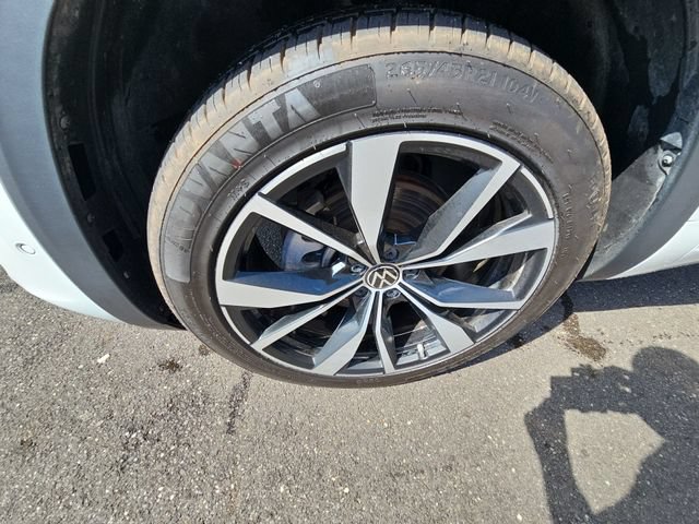 Used 2024 Volkswagen Atlas SEL Premium R-Line AWD/4WD image 34