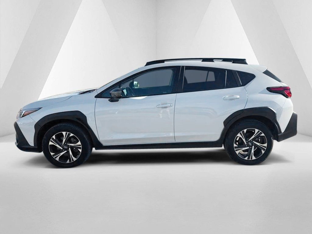 Used 2024 Subaru Crosstrek 2.0i Premium w/ Crosstrek Mirror Package AWD/4WD image 4