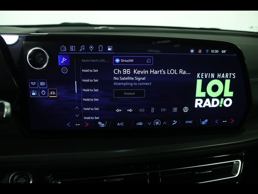 Used 2024 Chevrolet Traverse LT FWD image 27