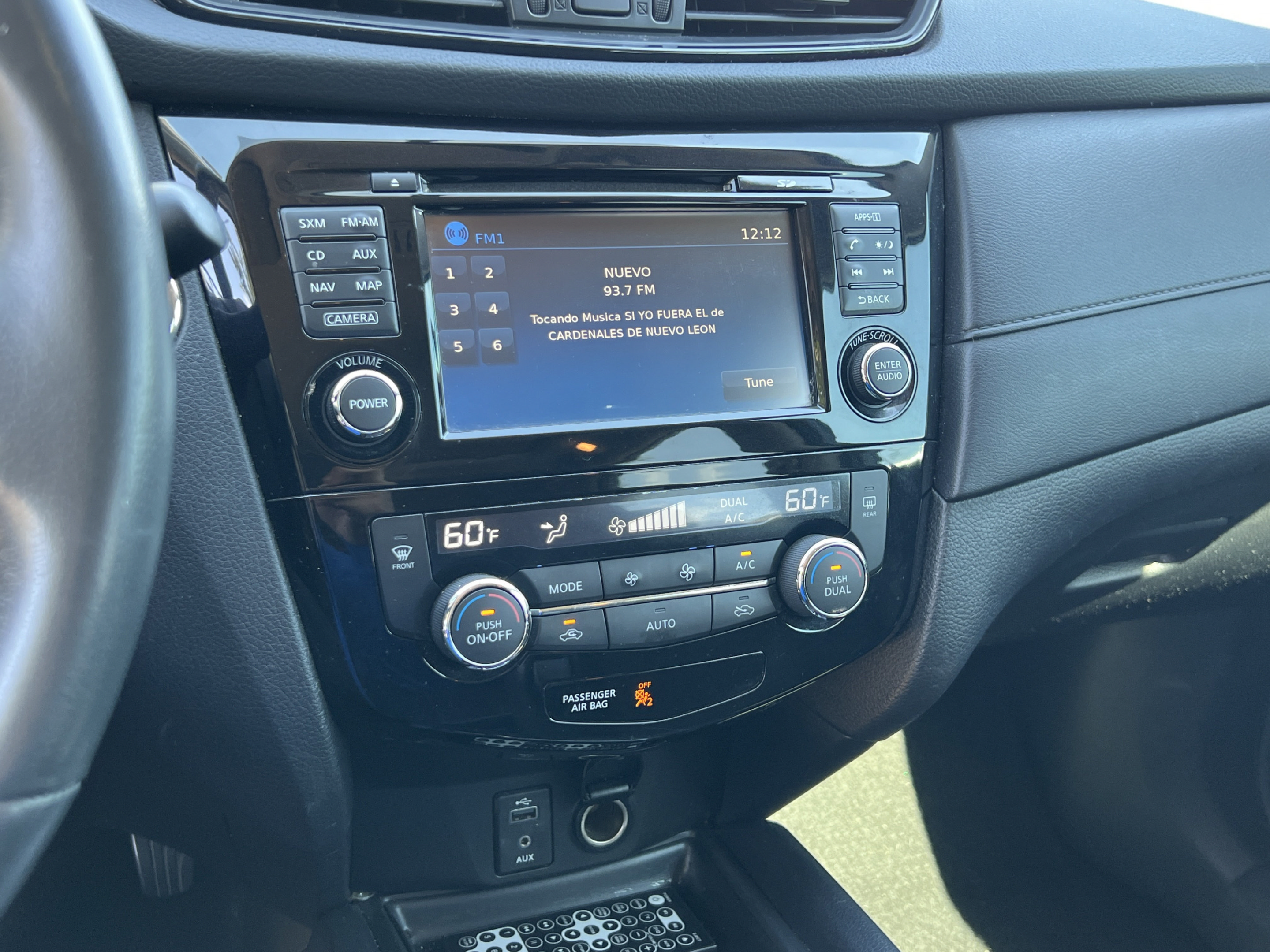Used 2017 Nissan Rogue SV w/ Sun & Sound Touring Package FWD image 22