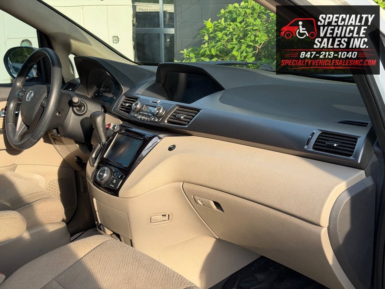 Used 2015 Honda Odyssey EX image 34