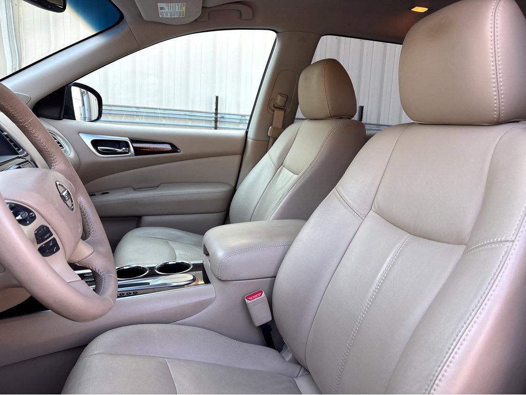Used 2014 Nissan Pathfinder SL w/ SL Tech Package FWD image 17