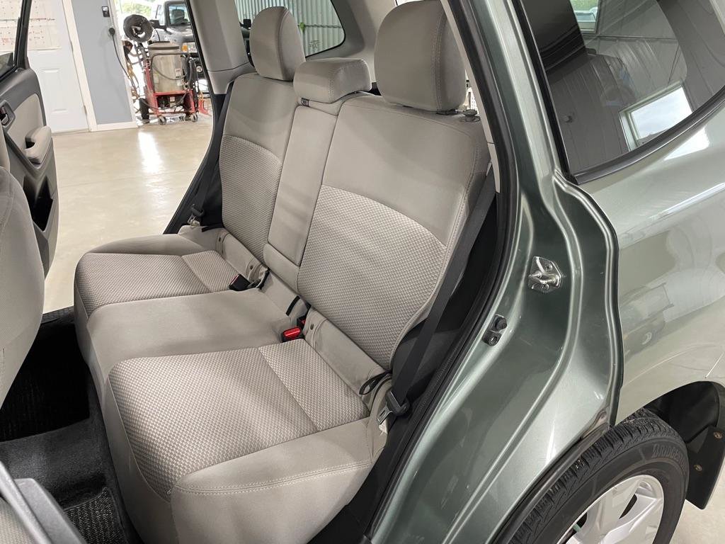 Used 2015 Subaru Forester 2.5i Premium AWD/4WD image 15