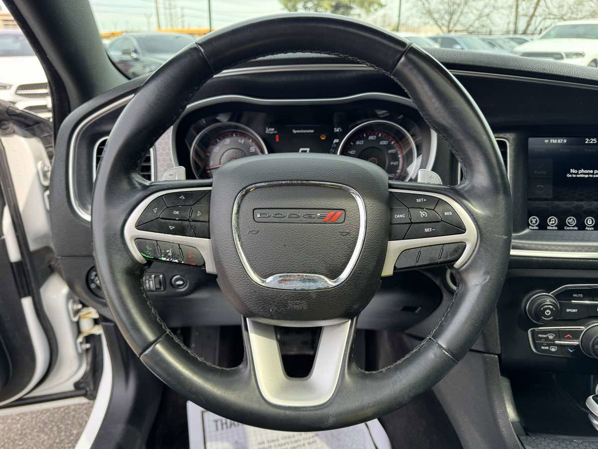 Used 2017 Dodge Charger R/T w/ Driver Confidence Group RWD image 12
