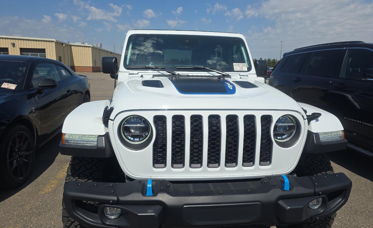 Used 2022 Jeep Wrangler Unlimited Rubicon 4xe w/ Steel Bumper Group AWD/4WD image 3
