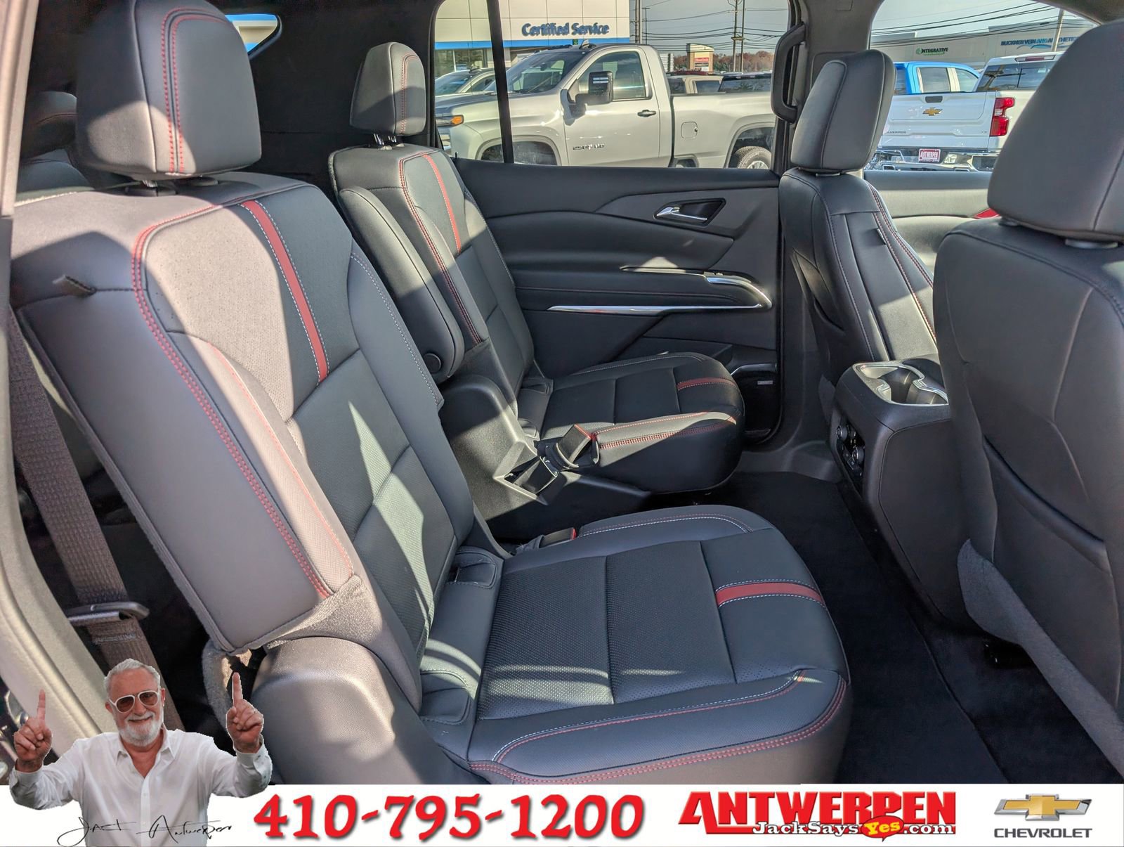 Certified 2024 Chevrolet Traverse RS w/ LPO, Floor Liner Package image 12