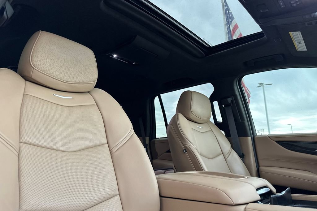 Used 2020 Cadillac Escalade Platinum AWD/4WD image 20