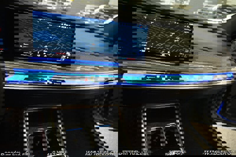 Used 2024 BMW 740i w/ M Sport Professional Package image 31