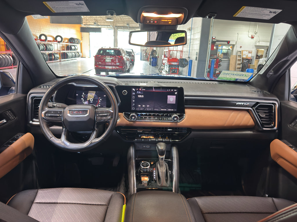 Used 2023 GMC Canyon AT4 w/ AT4 Premium Package AWD/4WD image 14
