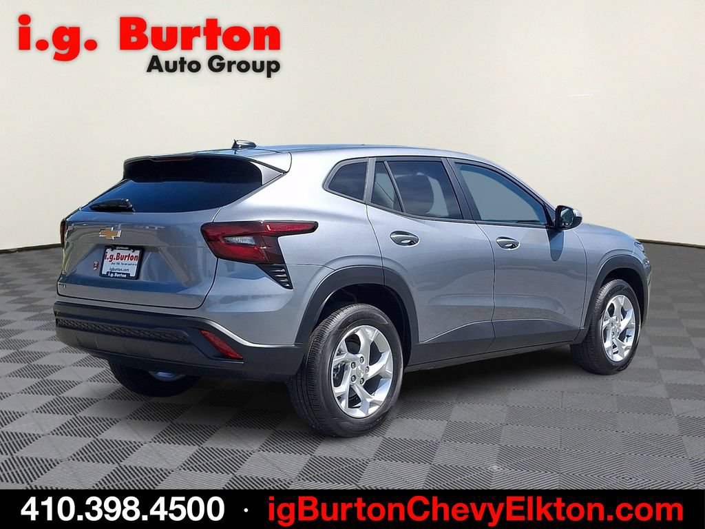 New 2026 Chevrolet Trax LS w/ LS Convenience Package FWD image 4