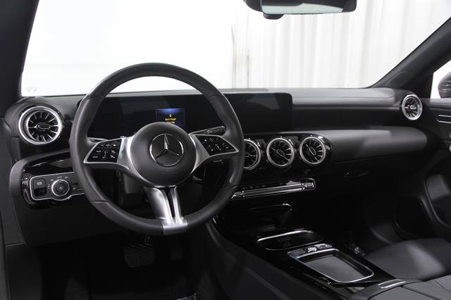 Used 2026 Mercedes-Benz CLA 250 4MATIC image 6