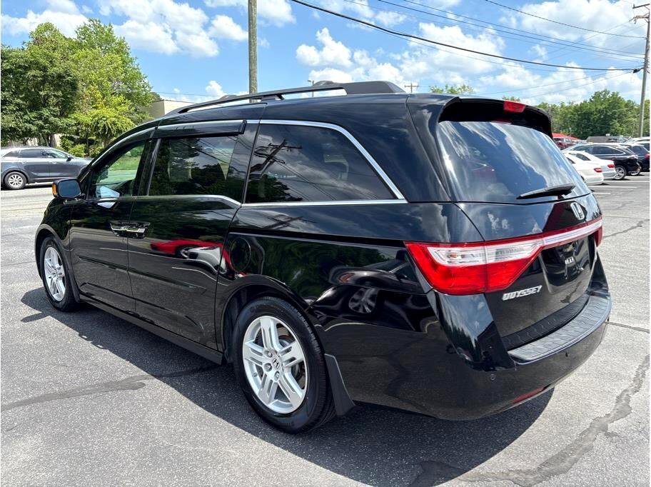 Used 2013 Honda Odyssey Touring image 4