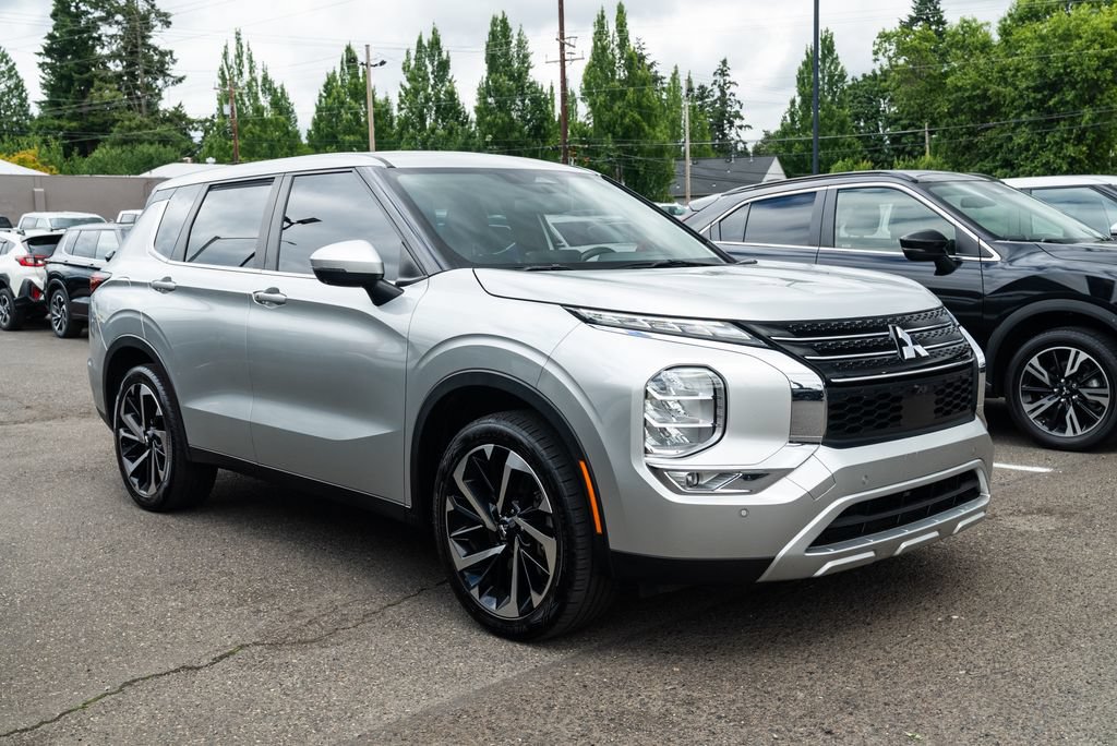 Used 2022 Mitsubishi Outlander SE