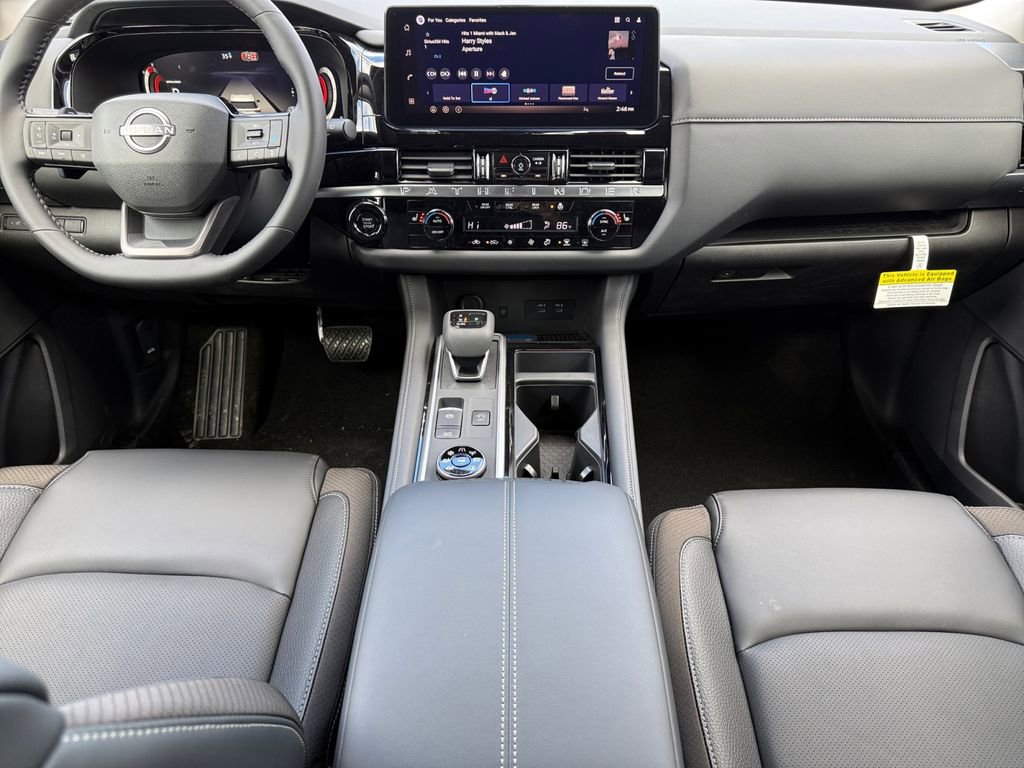 New 2026 Nissan Pathfinder SL image 10