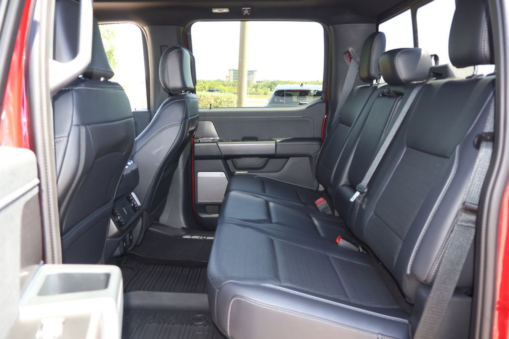 Used 2025 Ford F150 Lariat w/ Equipment Group 501A Mid image 13