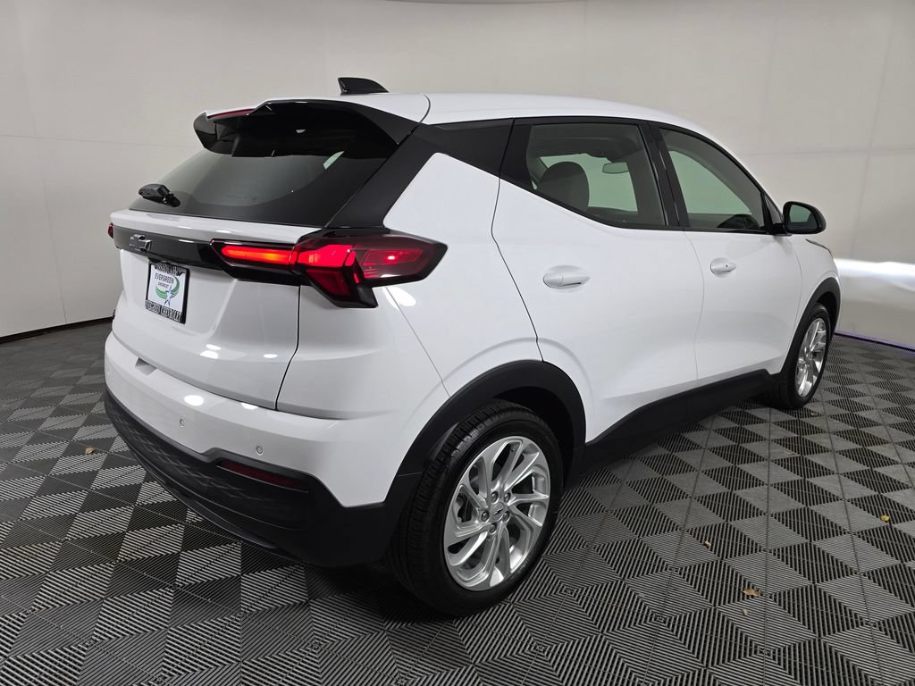 New 2027 Chevrolet Bolt LT w/ Comfort Package FWD image 7